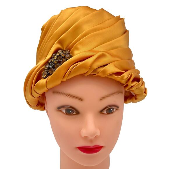 Eva Mae Modes Hat Headpiece Vtg 60s Pleated Satin Gold Box Style Formal Brooch - Picture 6 of 13